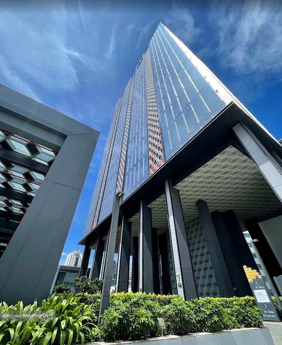 Centrium Square (D8), Office #558787901